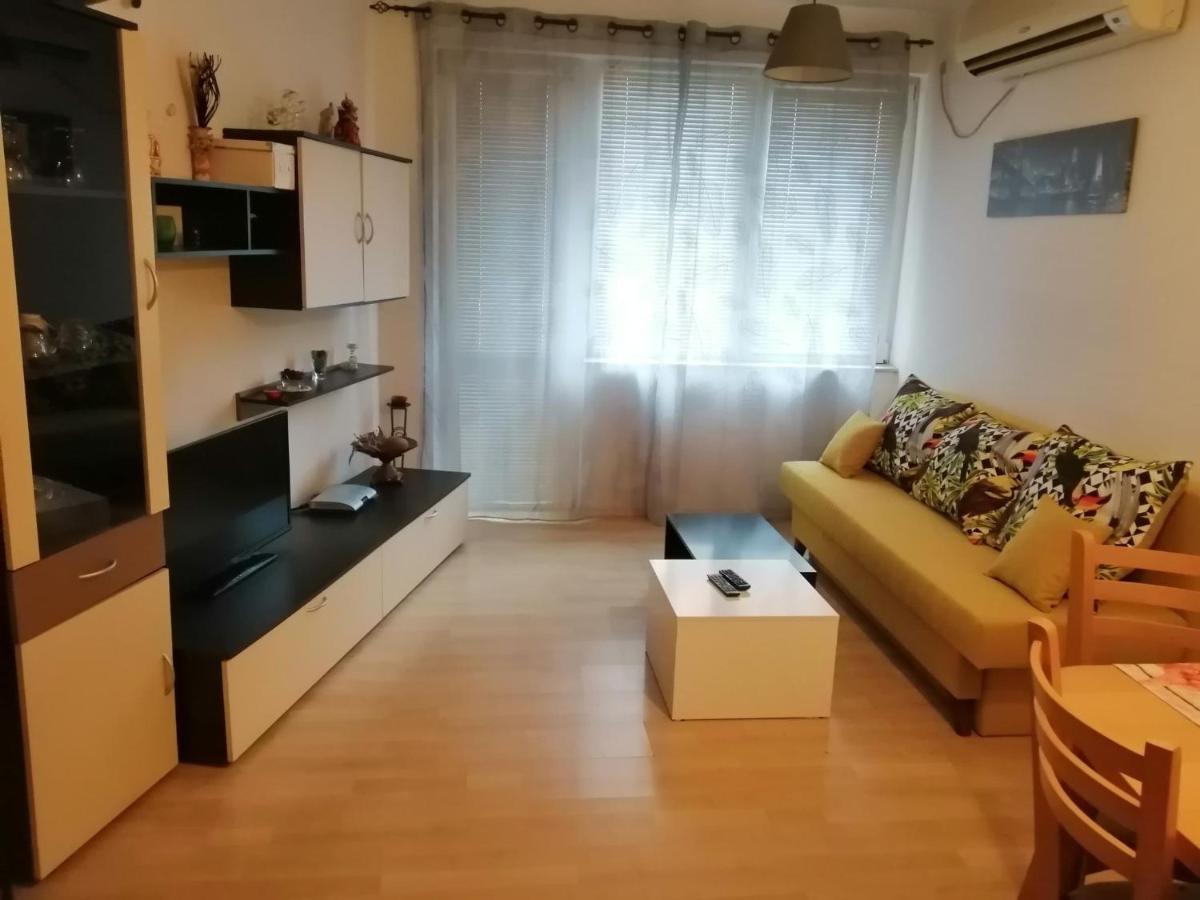 Apartment Lili Yukarı Cuma Dış mekan fotoğraf